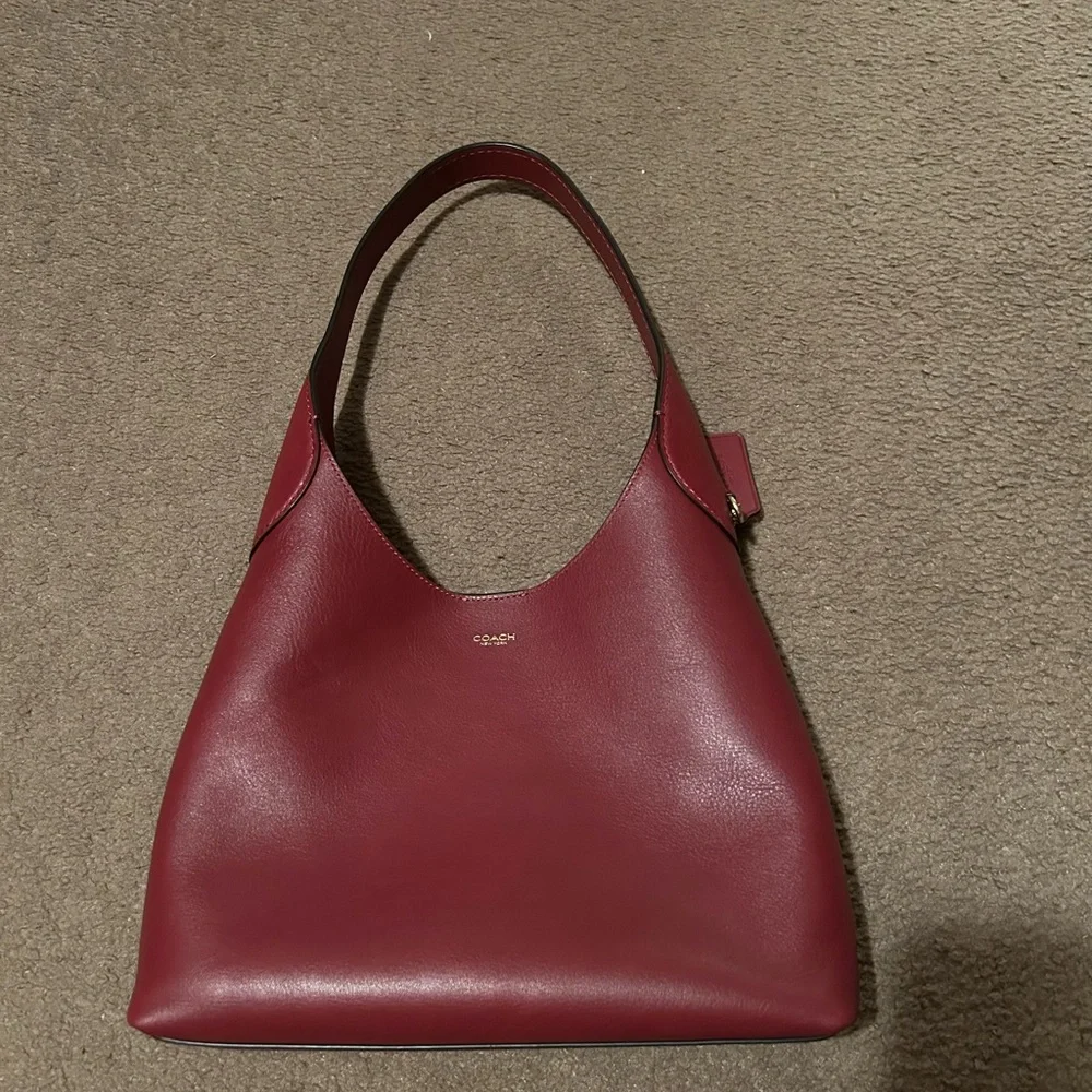 Coach Brooklyn 28 Shoulder Bag - Picture 1 of 5